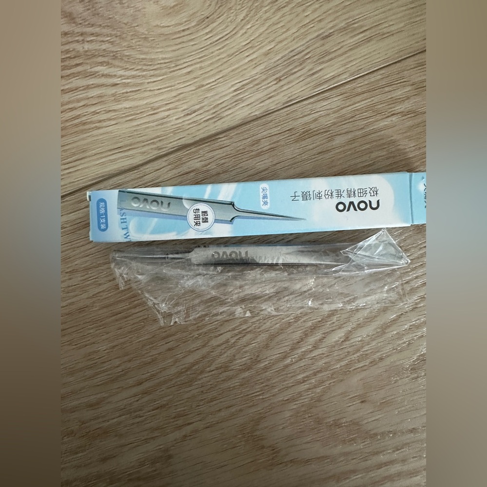 NEW 🤩 💅 NOVO Silver Precision Grooming Tool For Eyelashes, Brows or Nail decals - Picture 2 of 5